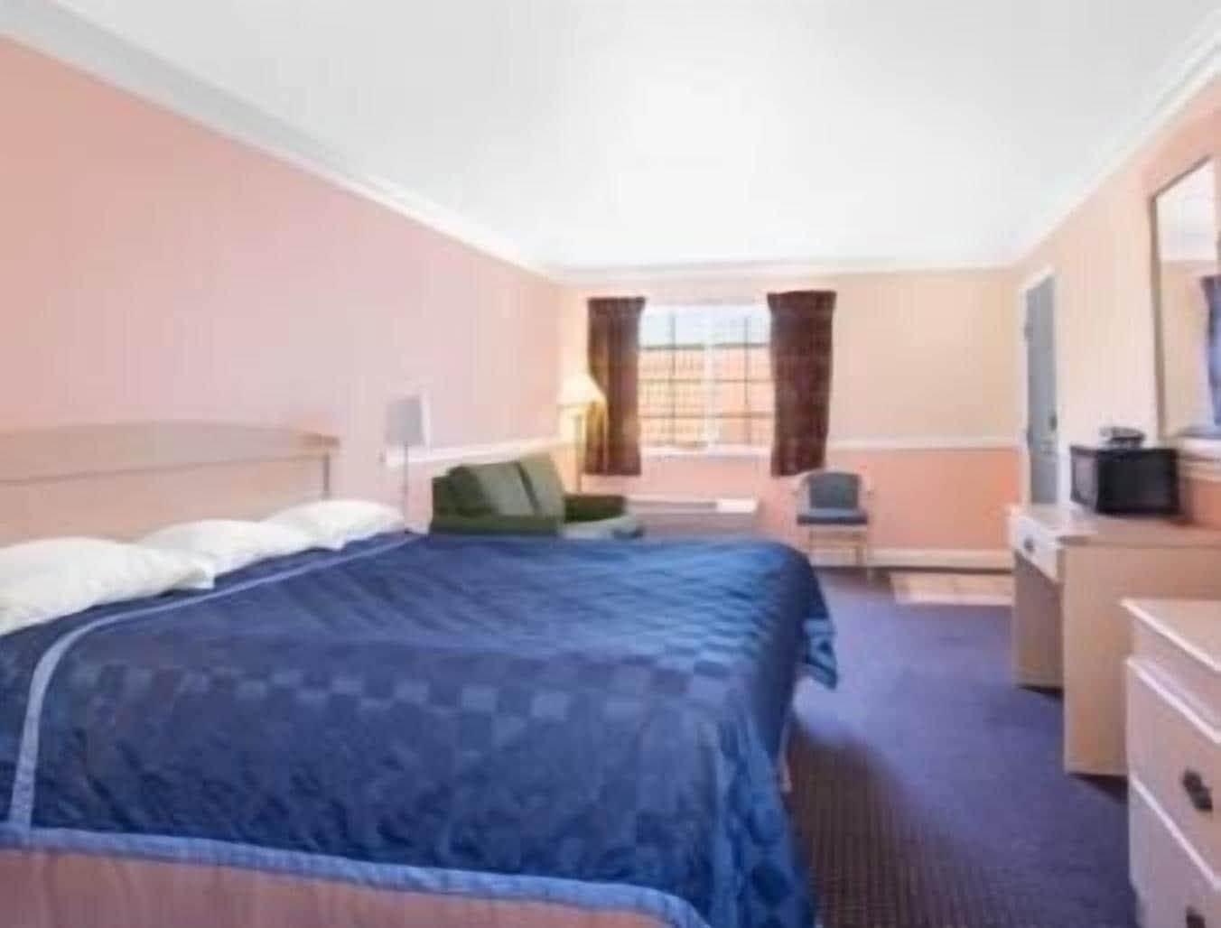 במוטל קסטרו ואלי Super 8 By Wyndham Hayward Downtown מראה חיצוני תמונה